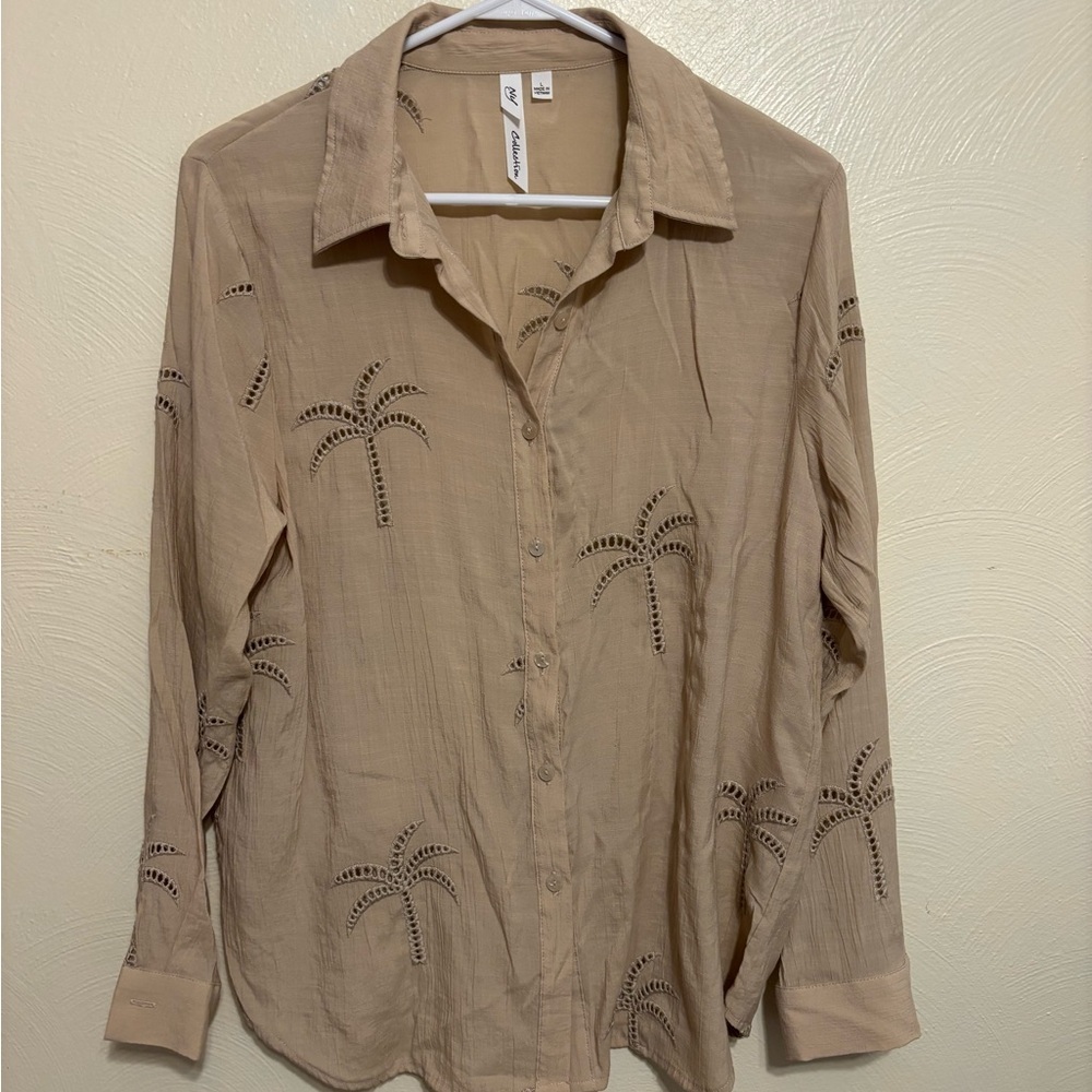 Palm Tree Embroidered Eyelet Blouse Womens Large Tan Button Front Rayon